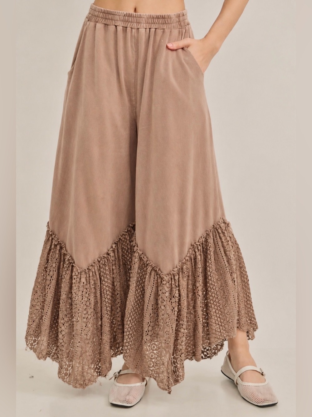 SM181 | J.Her Mineral Washed Latte Lace Trim Crop Pants